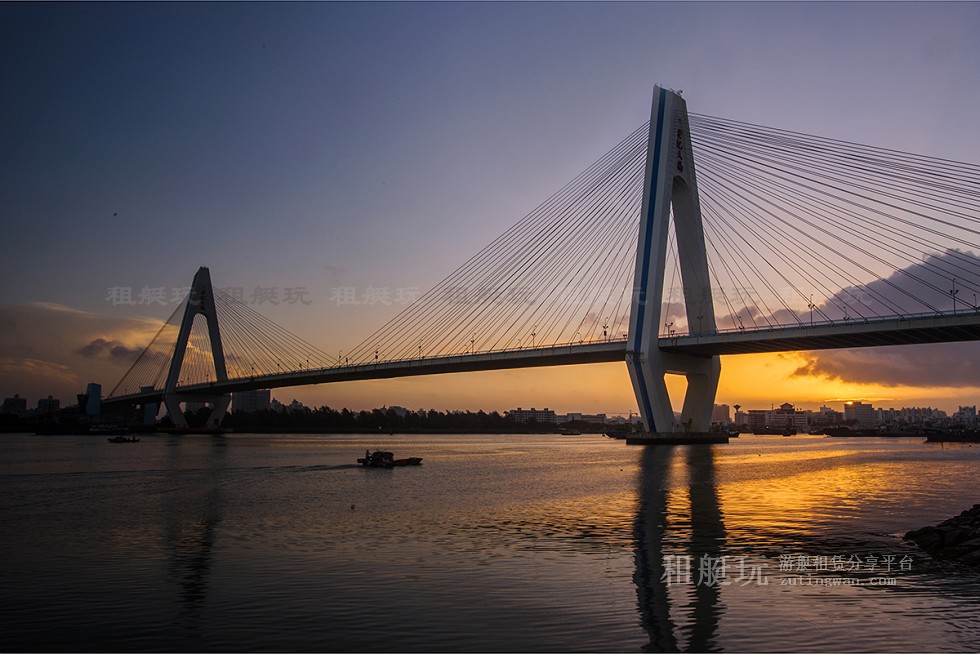 新埠島國(guó)際游艇碼頭→白沙門公園→世紀(jì)大橋→萬(wàn)綠園→秀英港→西海岸會(huì)展中心