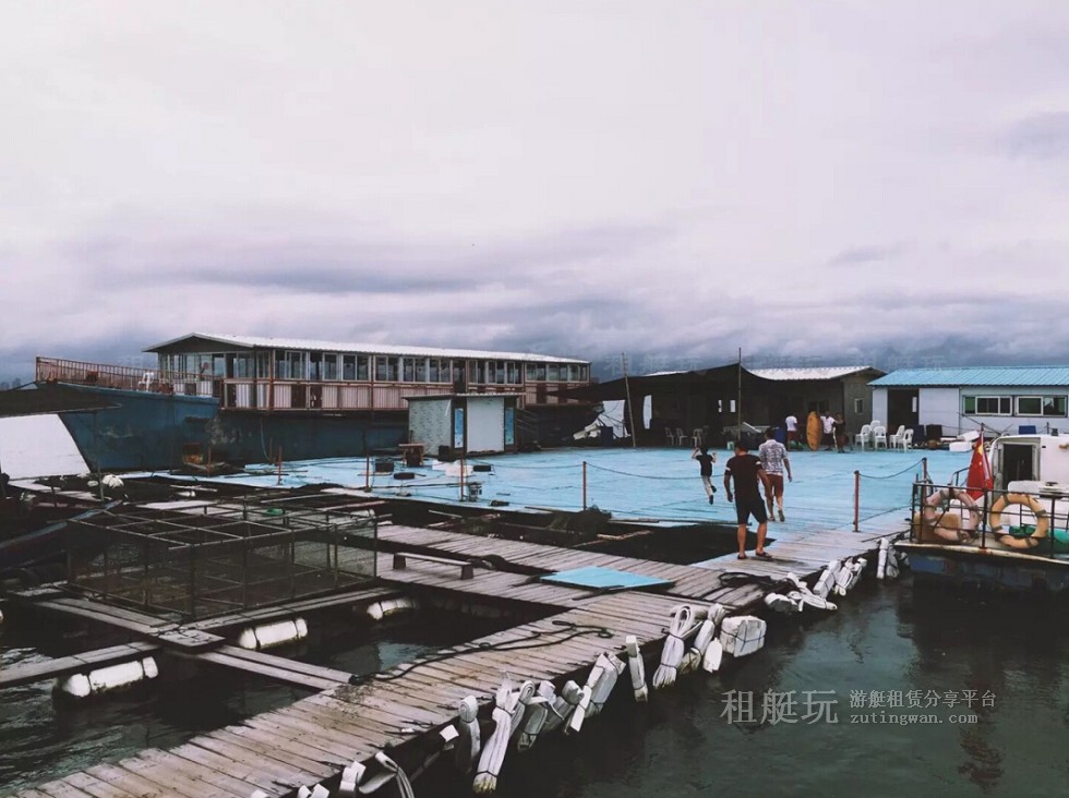 廈門(mén)游艇租賃